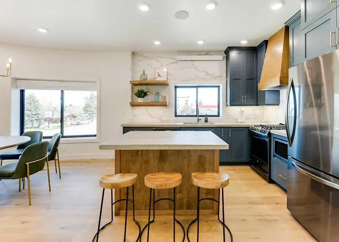 The Lofts On 89 In Heart Of Downtown Afton! * Afton